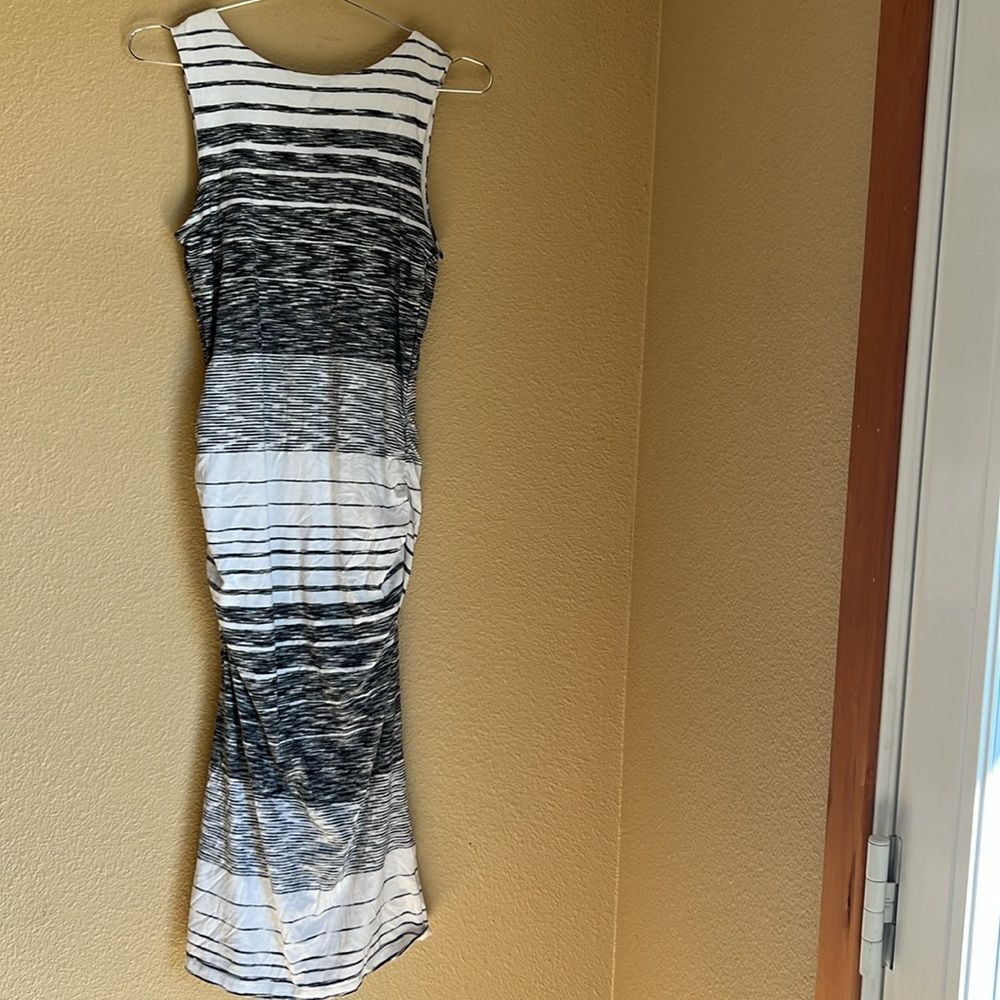 Athleta Dress Stripe Midi‎ S